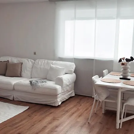Moderne In دينكلسبهل